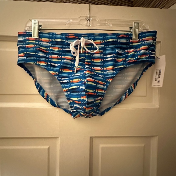 NWT | 2(xist) Men’s Swim Brief | Size Large | School of Fish Print - Picture 1 of 3